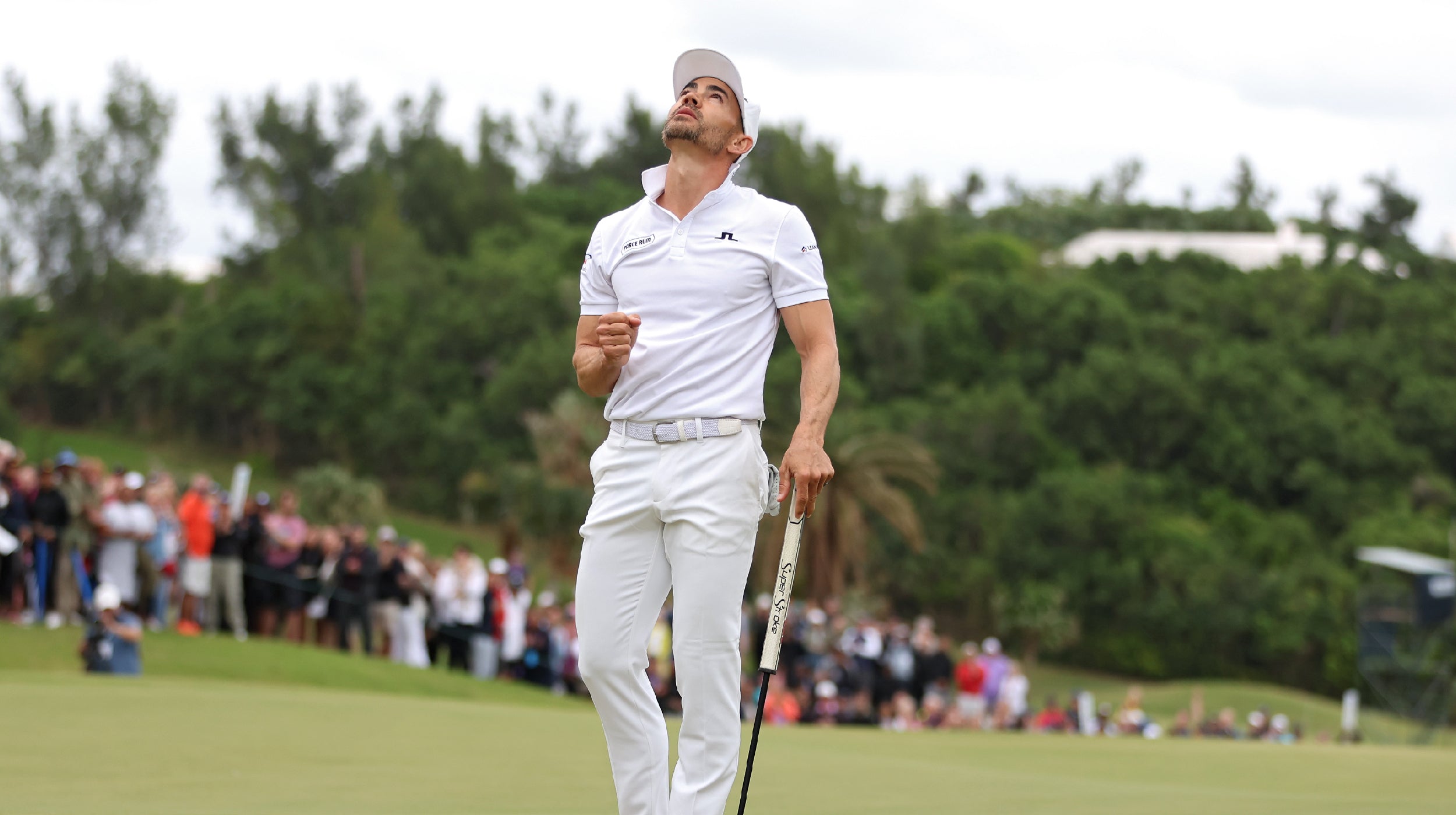 Camilo Villegas Captures Two-stroke Victory at Bermuda Championship